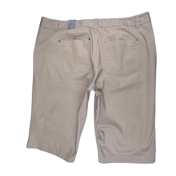 Lane Bryant Venezia Capris 28 Khaki Soft Twill Comfort Fit Weekend Ready Pants - Picture 2 of 10